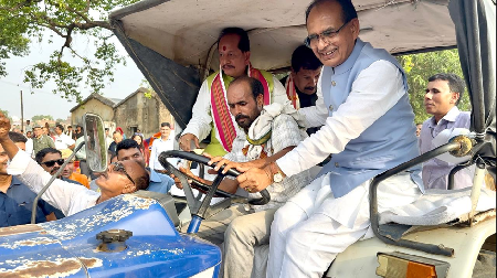 Union Agriculture Minister Shri Shivraj Singh Chouhan Calls for a Nationwide “Save Mother Earth” Movement at Khet Bachao Abhiyan